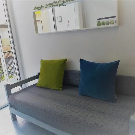 Apartamento Con Terraza Vistas Al Mar